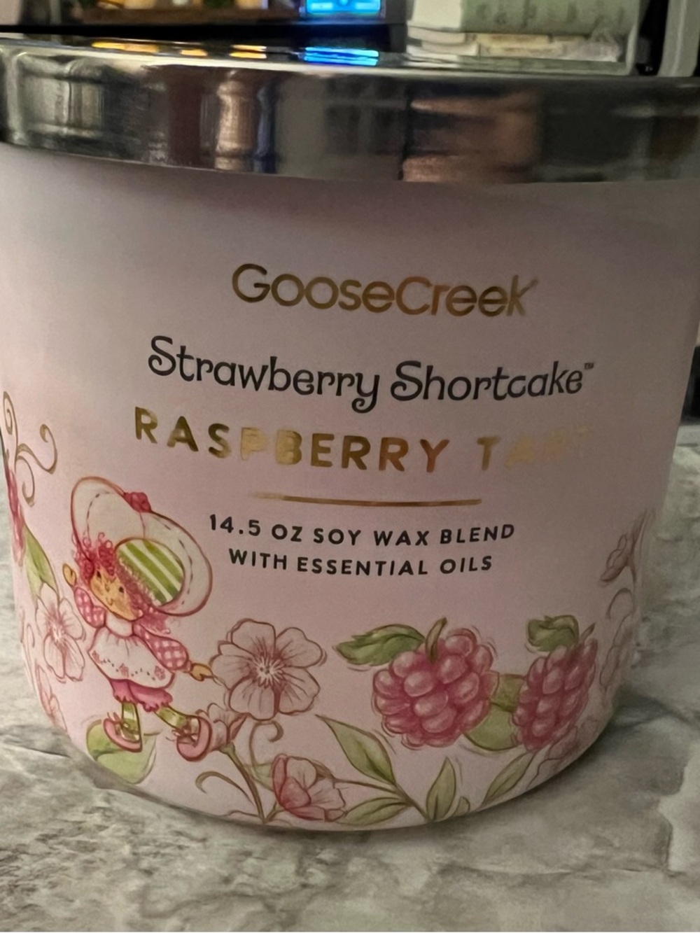 Goose Creek Strawberry Shortcake Raspberry Tart Soy Candle - Soft Pink